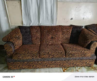 5 sofa set  1 sofa all okay side 2 small have to need  repair