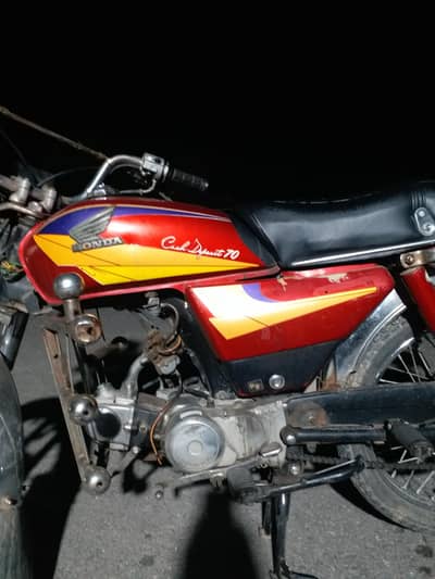 Honda CD70 2003 model chat ka jawab nhi mile ga only simple sim call