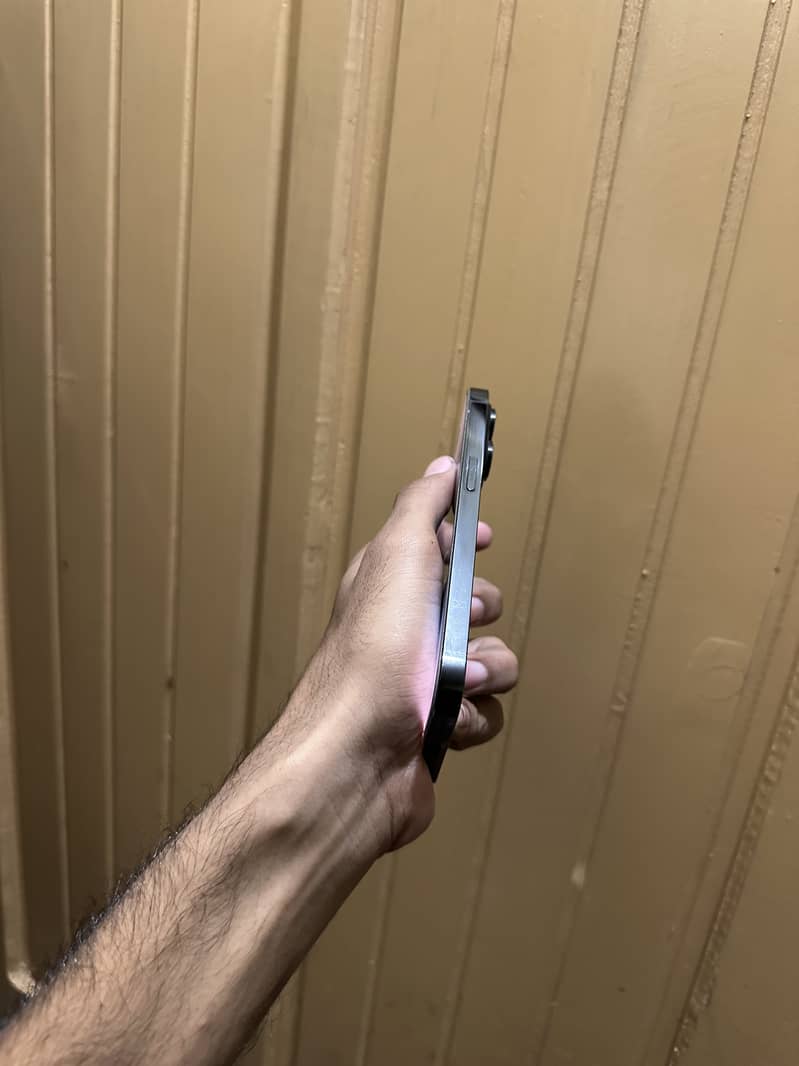 iPhone 14 Pro 1