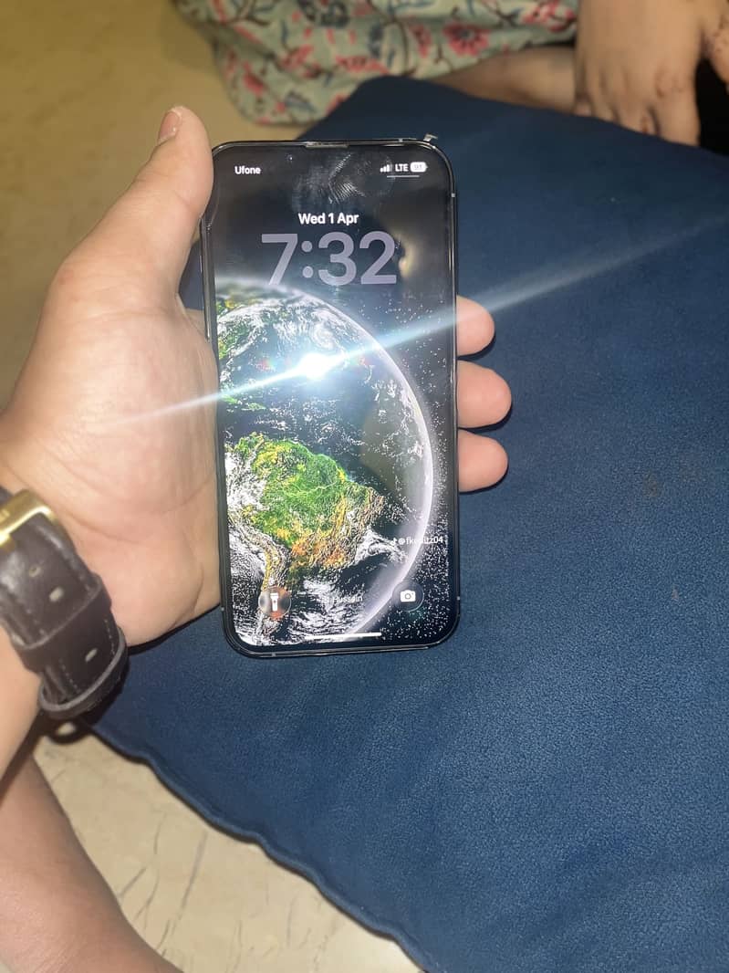 Apple iPhone 13 Pro 1