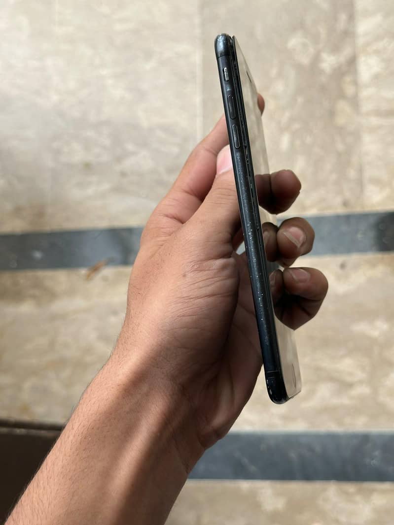 Apple iPhone 7 Plus 2