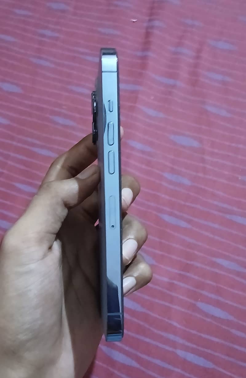 iPhone 13 Pro 3