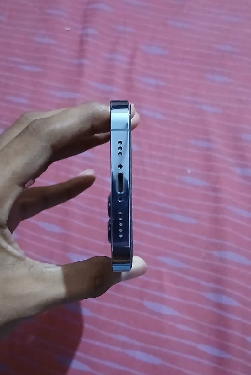 iPhone 13 Pro 5