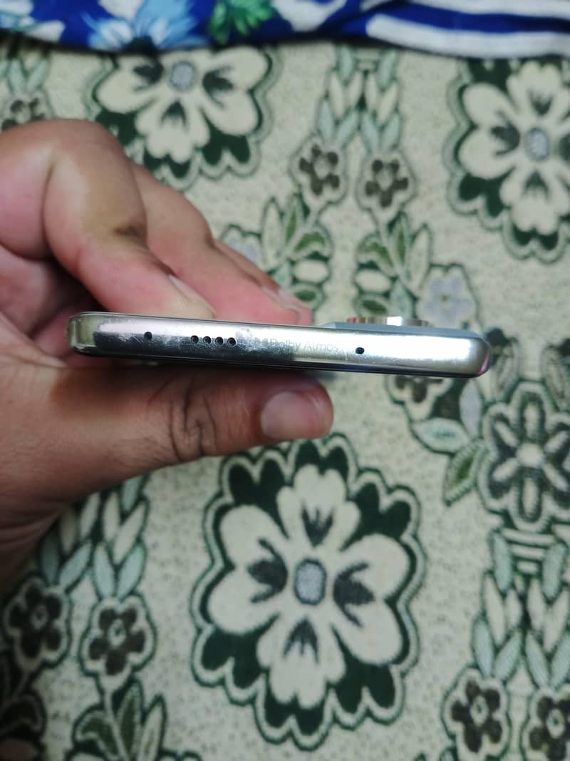 Tecno CAMON 40 Pro 3