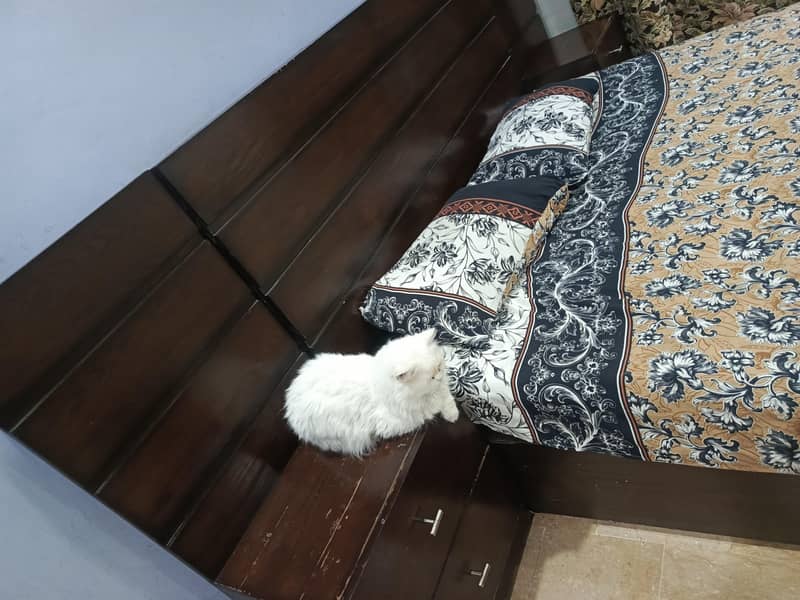 Bed set with dressing 2