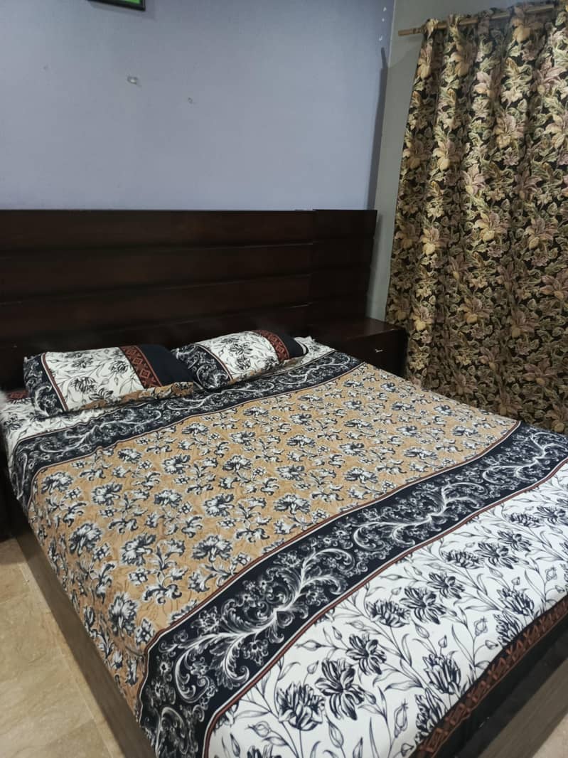 Bed set with dressing 6