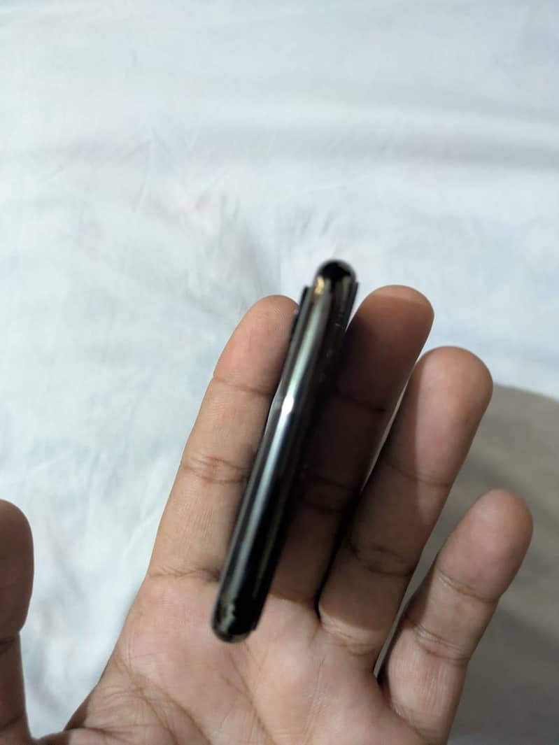 Apple iPhone X 2