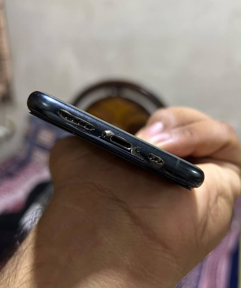 Apple iPhone 11 Pro 5
