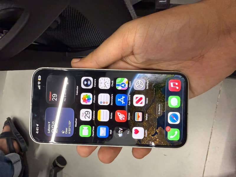 Apple iPhone 13 1