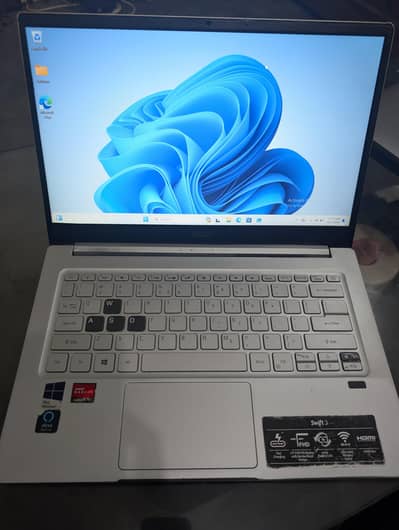 Acer Swift Ryzen 7 12th gen 8\128gb with Box