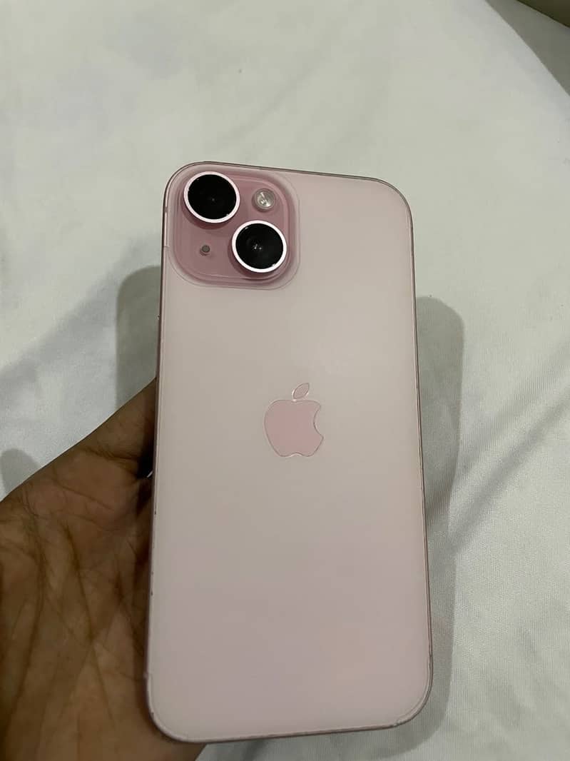Apple iPhone 15 2