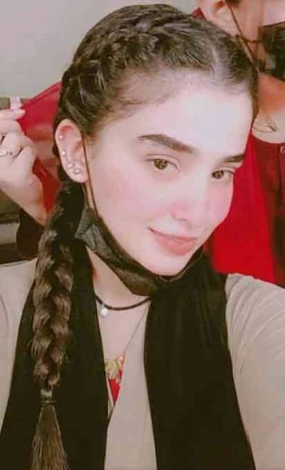 Dua Khan