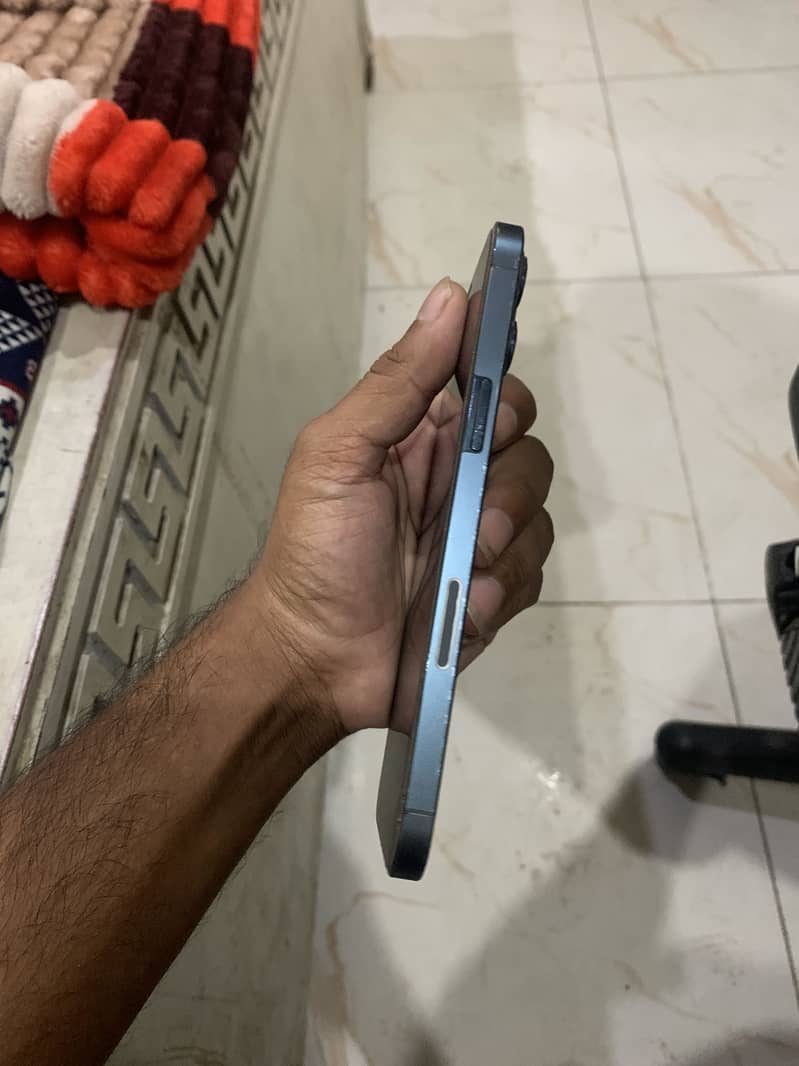 Apple iPhone 12 Pro Max 2