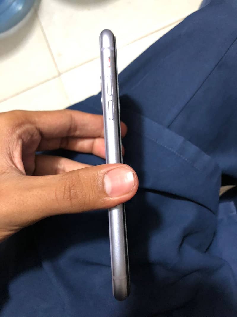 Apple iPhone 11 2