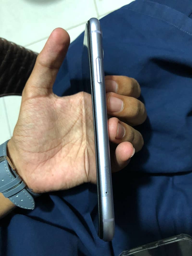 Apple iPhone 11 1