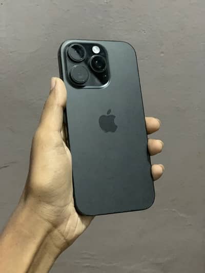 Apple iPhone 16 Pro