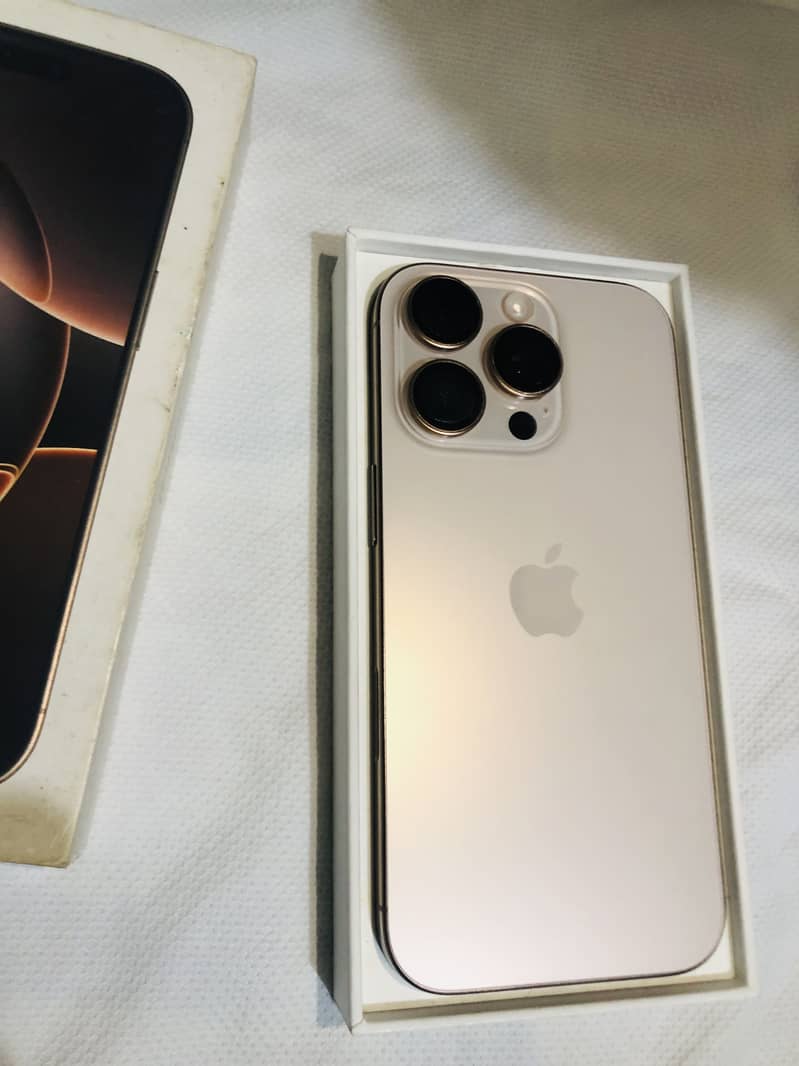 Apple iPhone 16 Pro 2