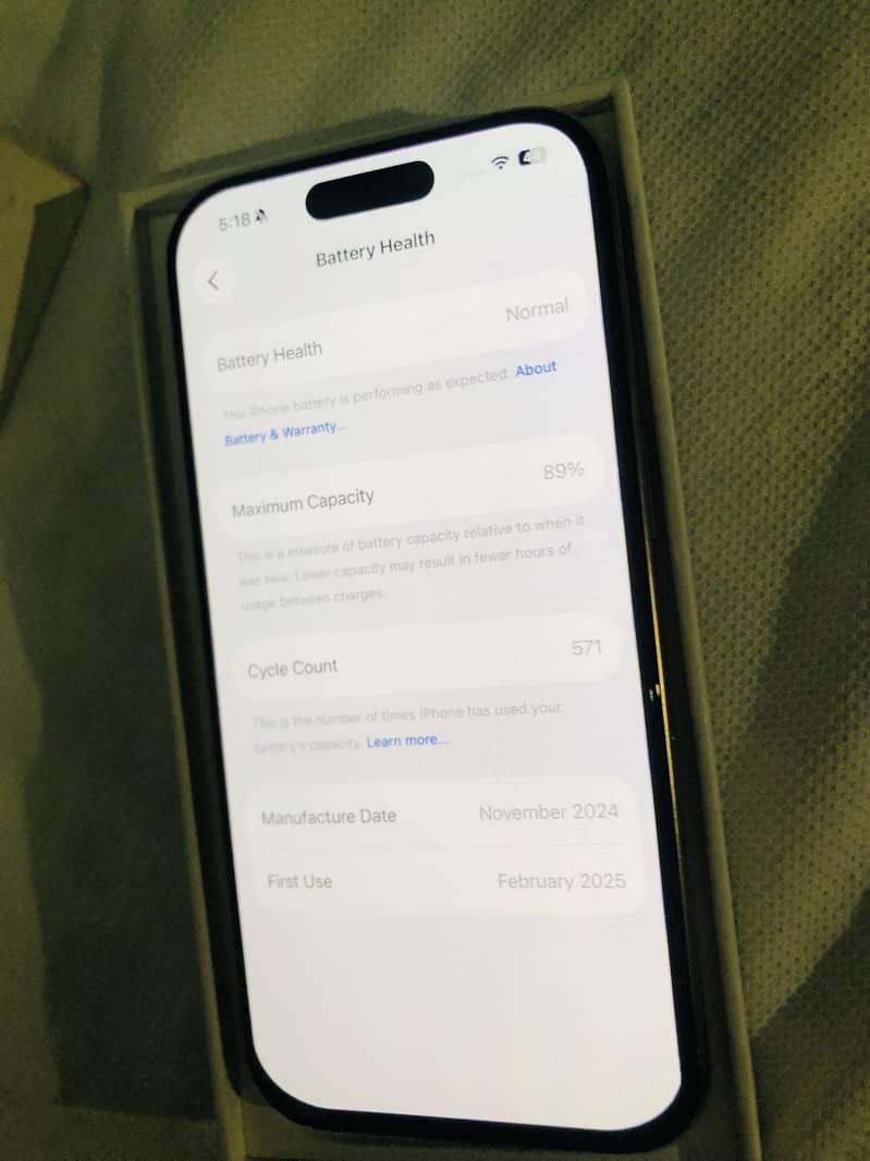 Apple iPhone 16 Pro 11