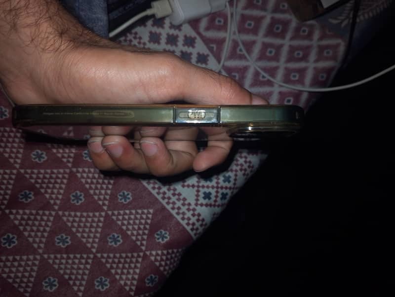 Apple iPhone 13 3
