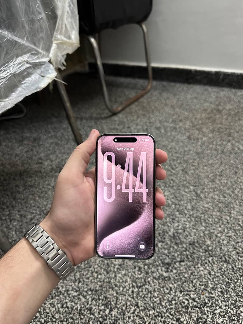 Apple iPhone 15 Pro 1