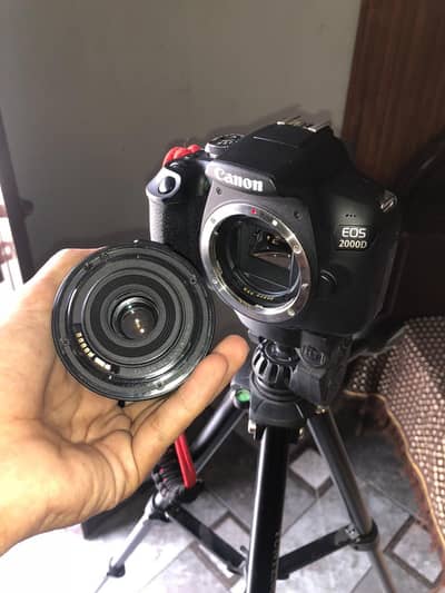 EOS 2000D Cannon