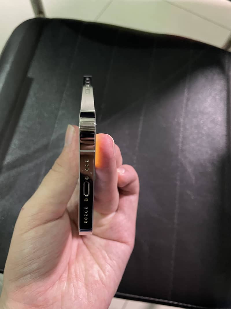 Apple iPhone 13 Pro 0