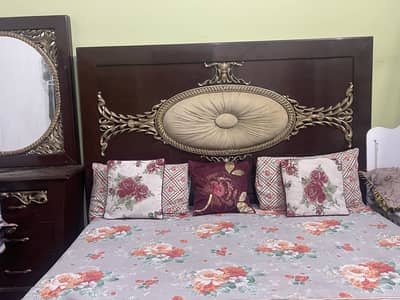 Complete bed Room Furniture For Sale