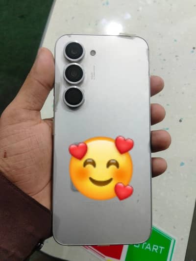 Tecno spark 40 pro condition 10 by 9 all ok charger with box