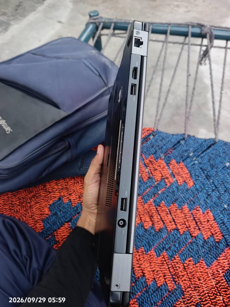 Dell latitude E7250 3