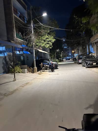 Independent Ground Floor Separate Entrance For Silent Commercial Use 12 Hours Working