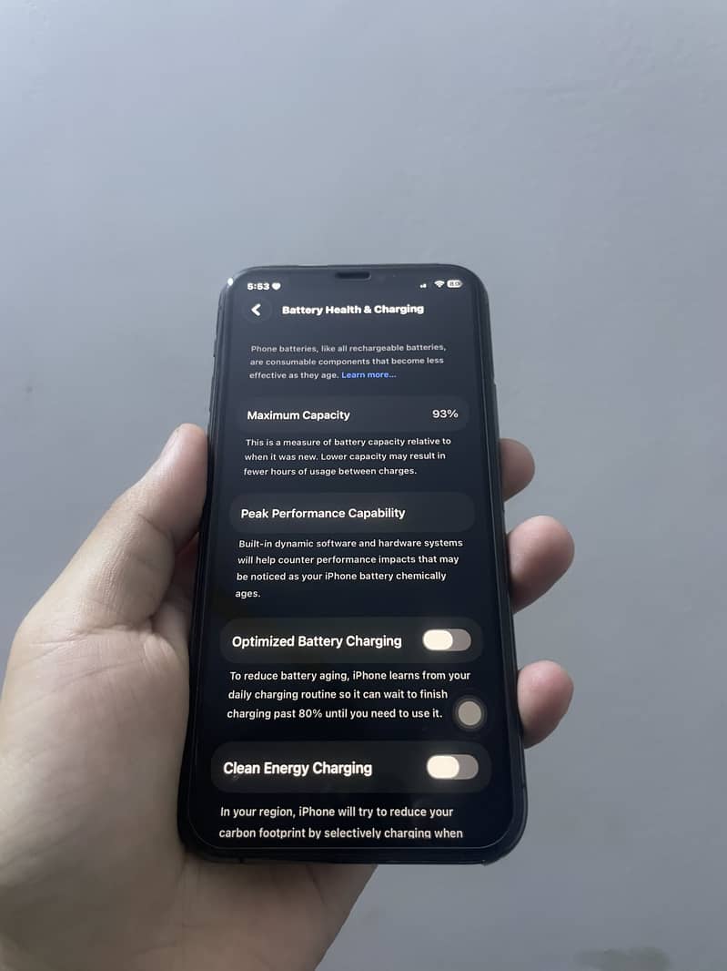 Apple iPhone 11 Pro 4