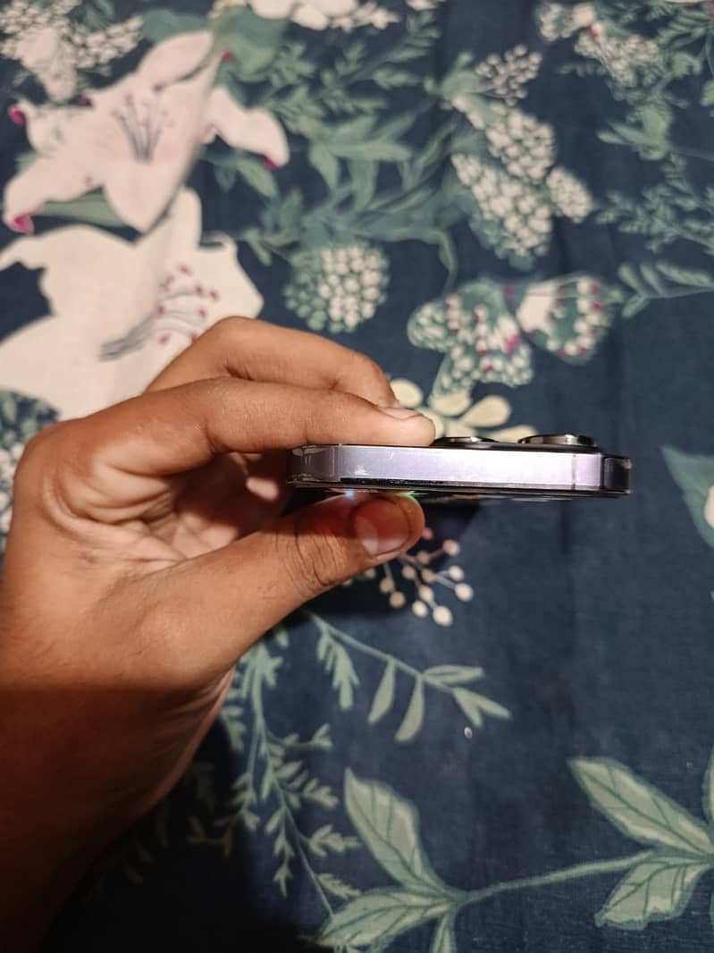 Apple iPhone 14 Pro 4