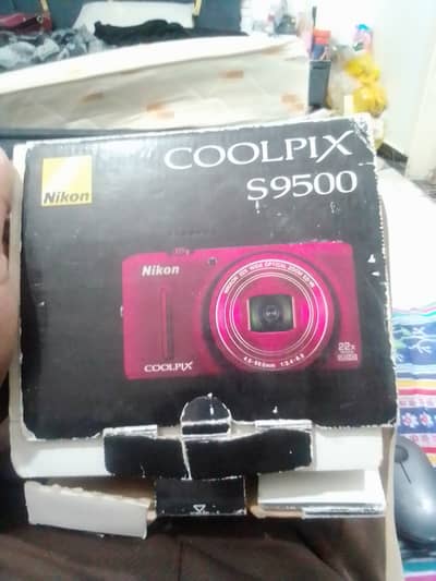nikon coolpix S9500