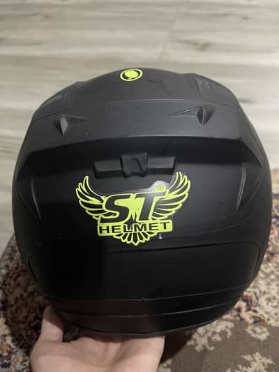 half face 10/10 barely used discounted price universal size very stron