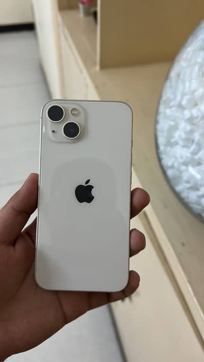 Apple iPhone 13