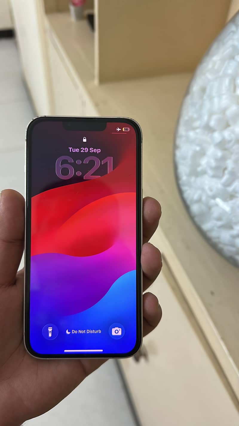 Apple iPhone 13 3