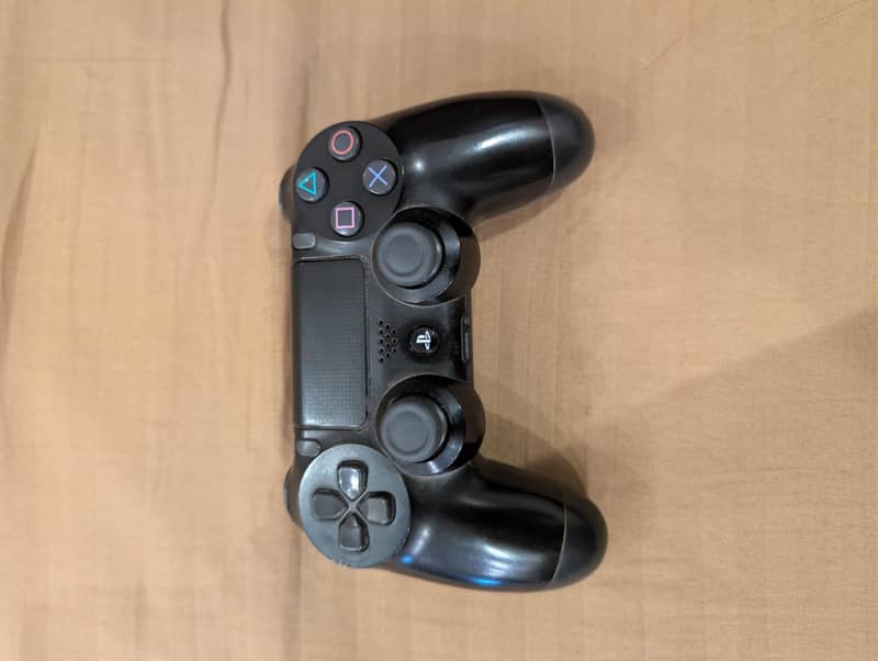 PS4 slim 3