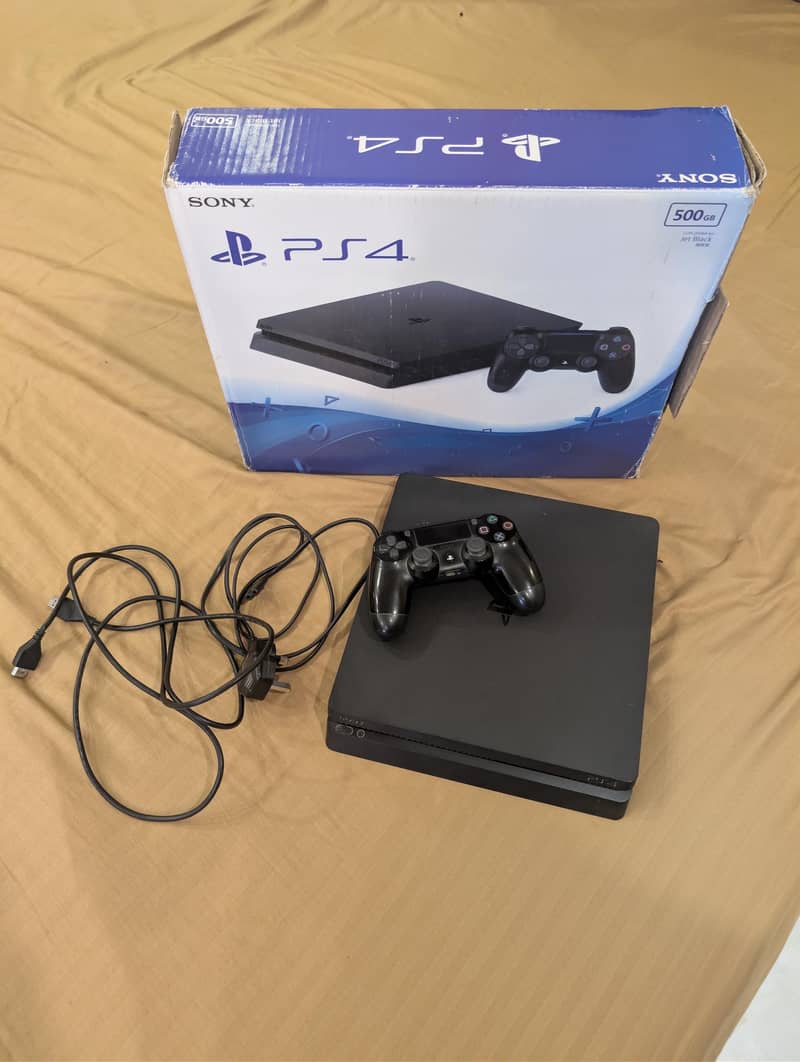 PS4 slim 4