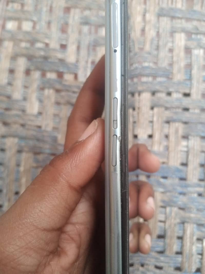 Oppo a76 5