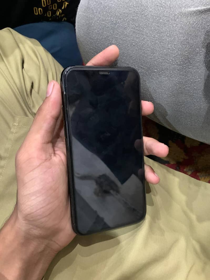 Apple iPhone 11 Pro 3