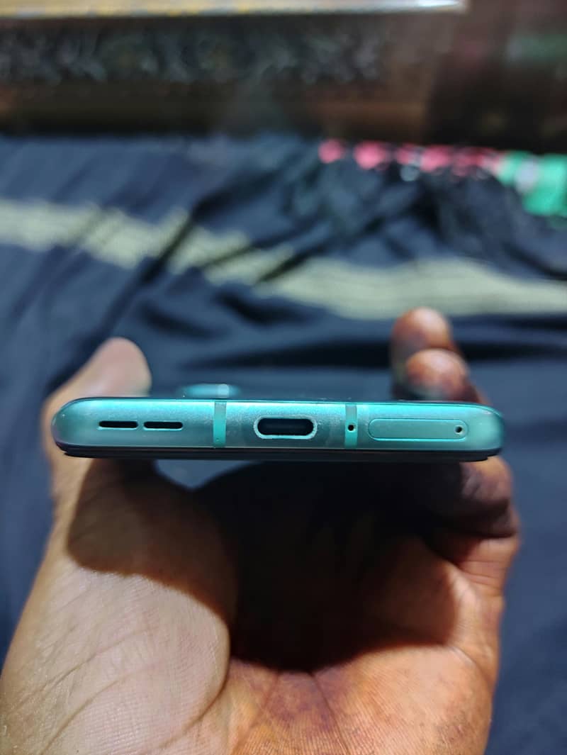 One Plus 8T 7