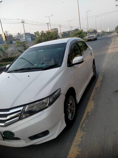 Honda City IVTEC 2015 03364357086 is ka document pr numbr 786hai lucky