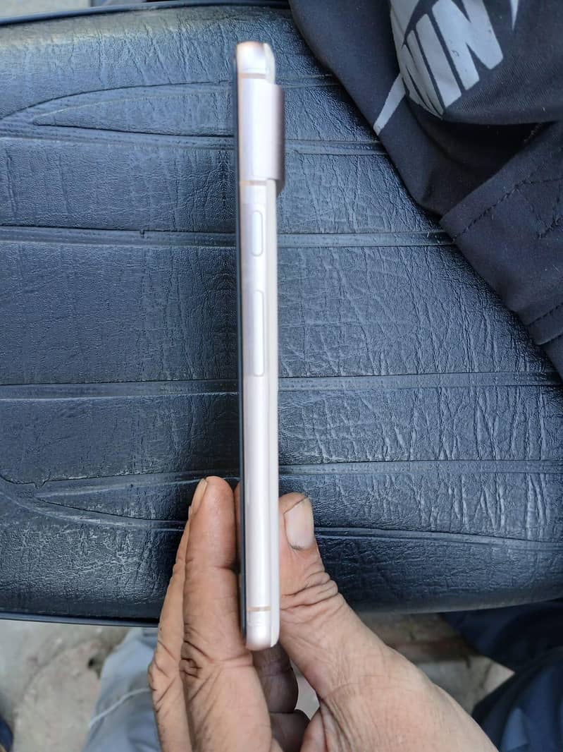 Google Pixel 8 2