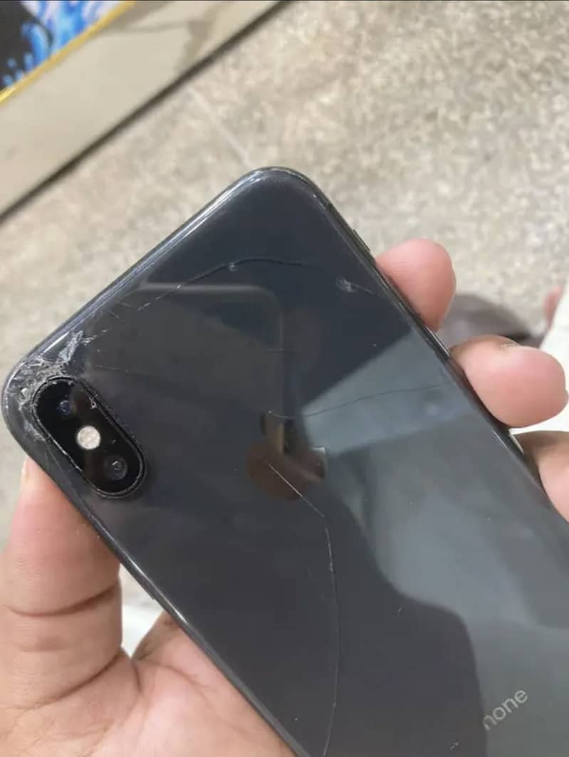 Apple iPhone XS 3