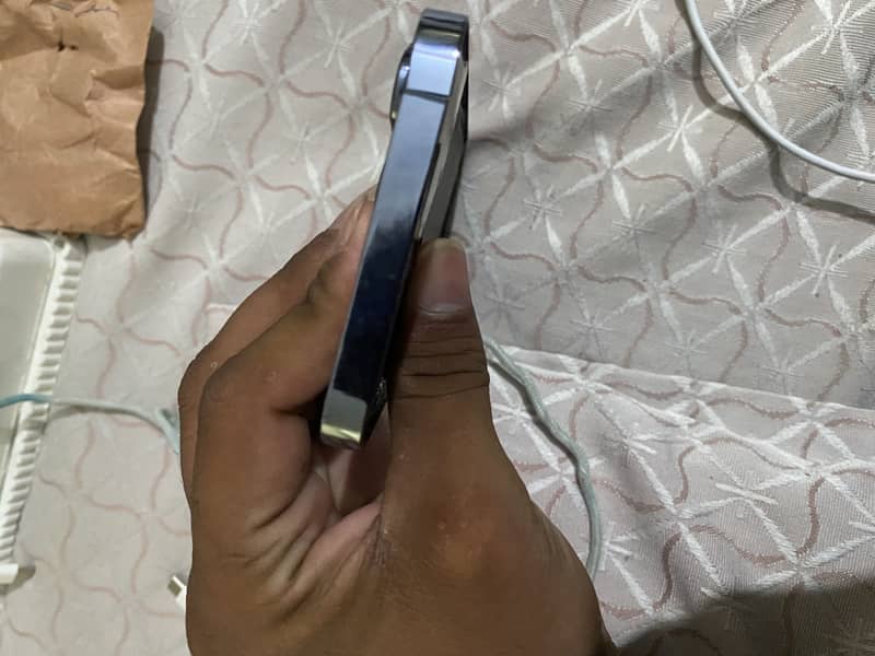 Apple iPhone 13 Pro Max 3