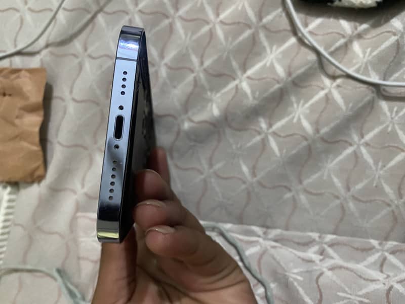 Apple iPhone 13 Pro Max 6