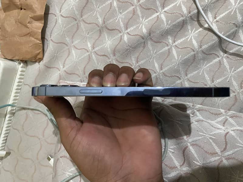 Apple iPhone 13 Pro Max 7