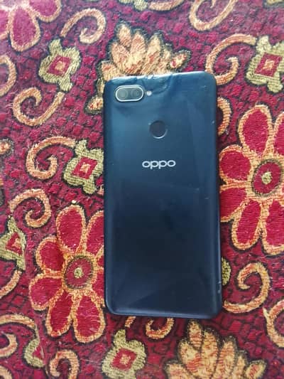 OPPO A12