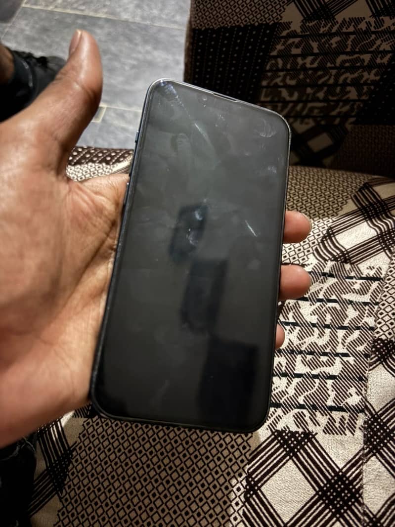 iPhone 13 1