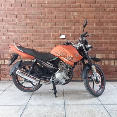 Yamaha YBR 125G Matt Orange 8.5/10